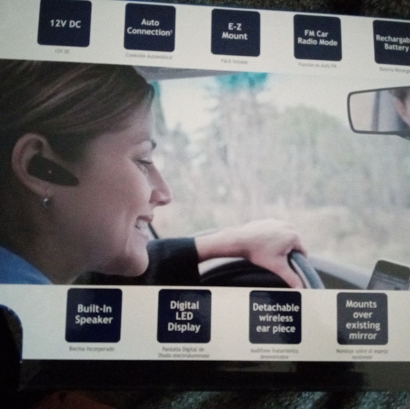 Bluetooth handsfree rear view mirror - Picture 2 of 3